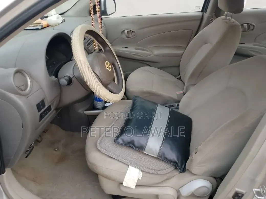 Nissan Almera 2013 Silver
