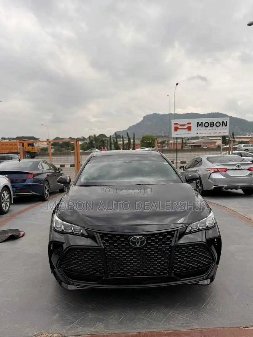 Toyota Avalon 2022 Black