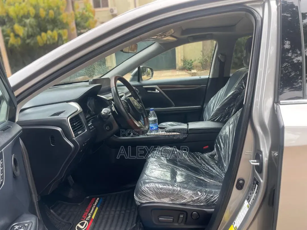 Lexus RX 2022 Silver