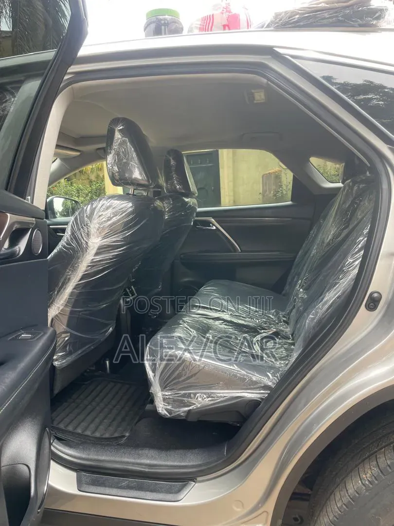 Lexus RX 2022 Silver
