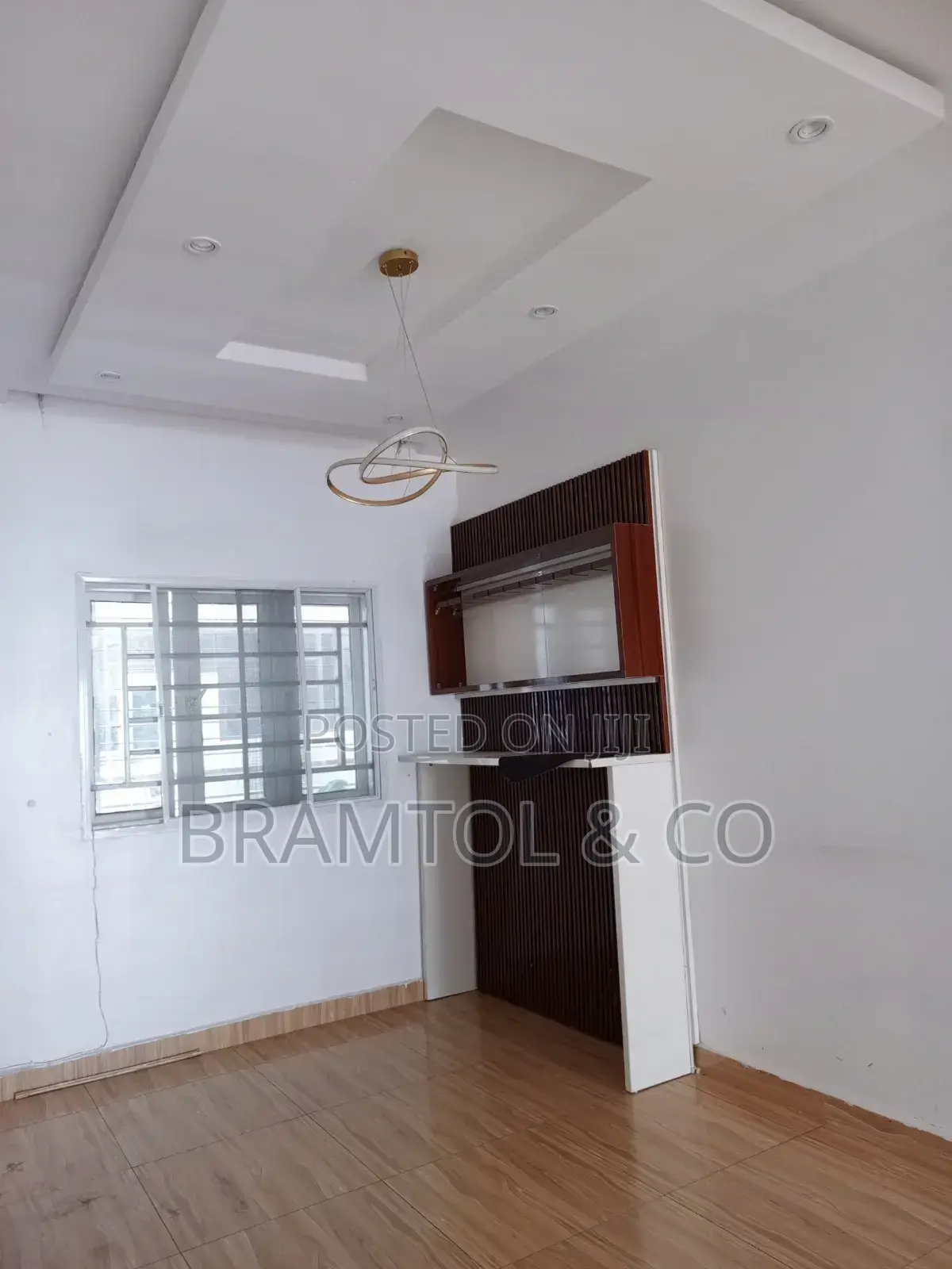 3bdrm Block of Flats in Plus Bq, Wuye for rent
