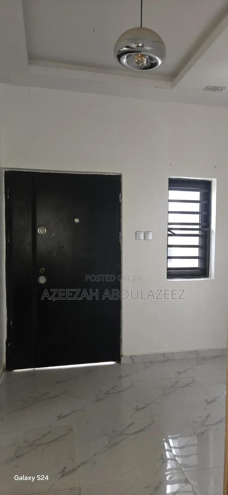 4bdrm Duplex in Sabon Lugbe for rent