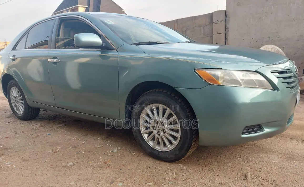 Toyota Camry LE 4dr Sedan (2.4L 4cyl 5A) 2009 Green