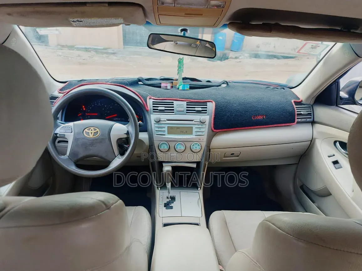 Toyota Camry LE 4dr Sedan (2.4L 4cyl 5A) 2009 Green
