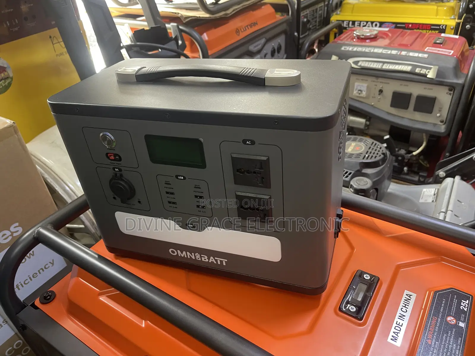 1200watts Omnibatt Brand New Solar Generator /All In One
