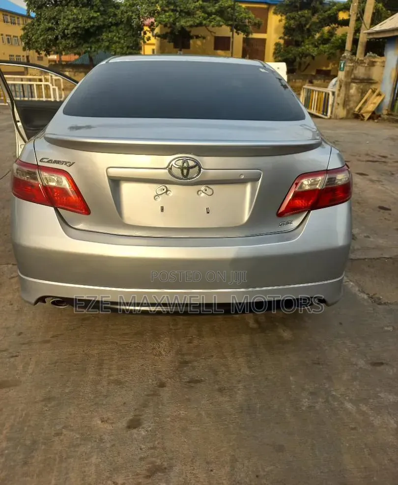 Toyota Camry SE V6 4dr Sedan (3.5L 6cyl 6AM) 2008 Silver