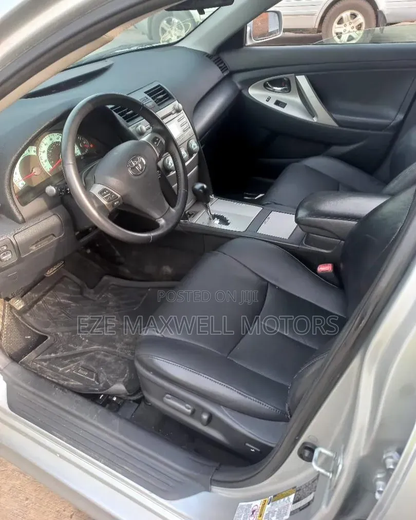 Toyota Camry SE V6 4dr Sedan (3.5L 6cyl 6AM) 2008 Silver