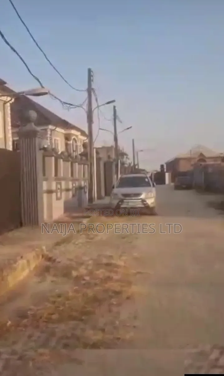 3bdrm Bungalow in Akins, Ado / Ajah for sale