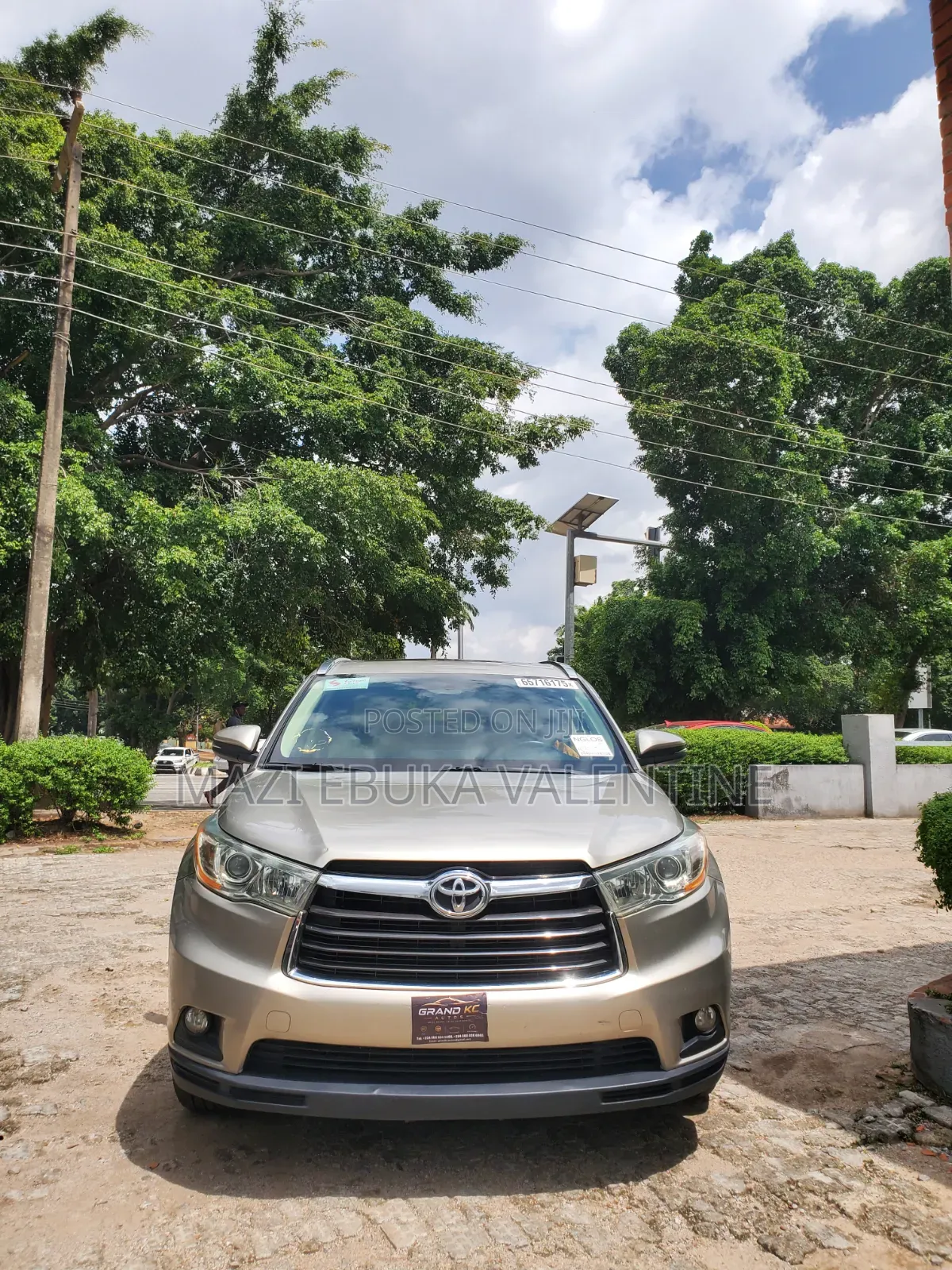 Toyota Highlander 2015 Gold