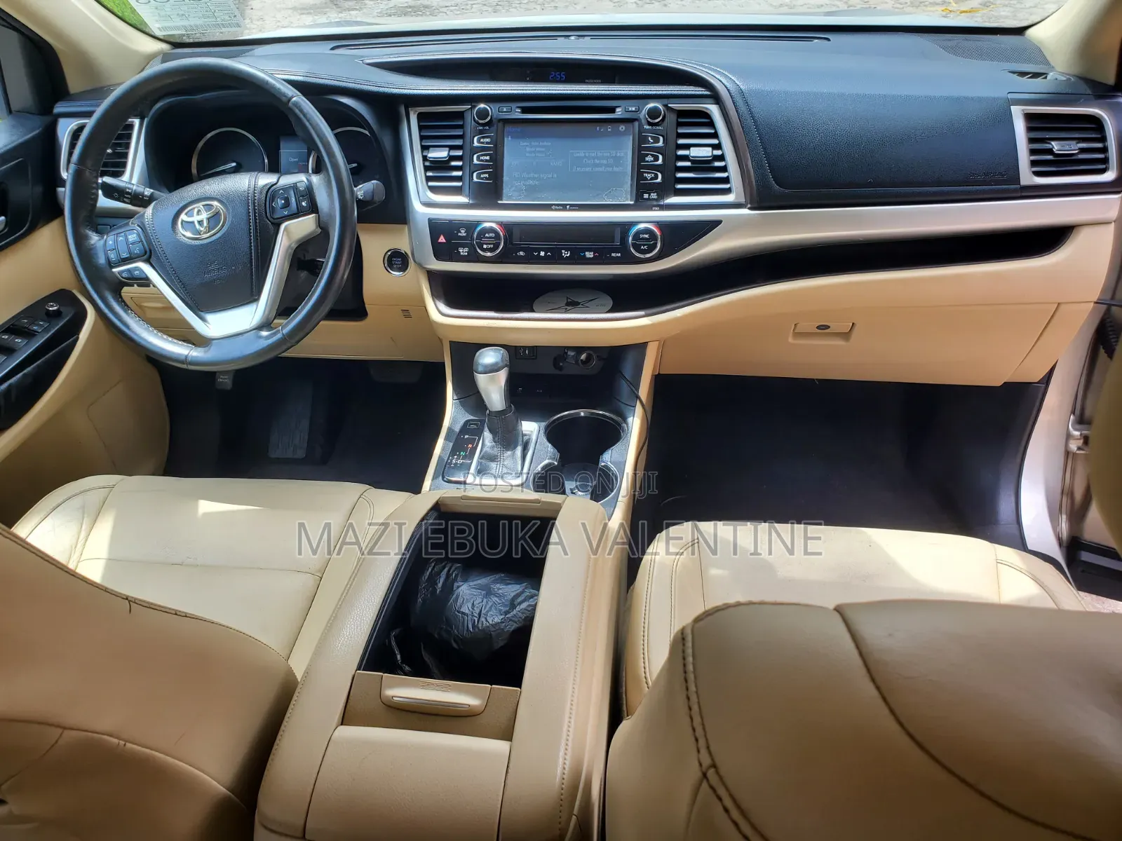 Toyota Highlander 2015 Gold