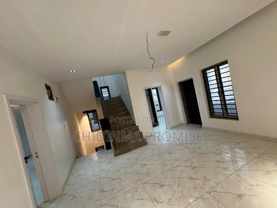 5bdrm Duplex in Wuye for rent