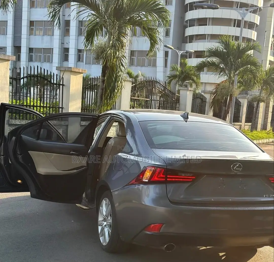 Lexus IS 2015 Gray