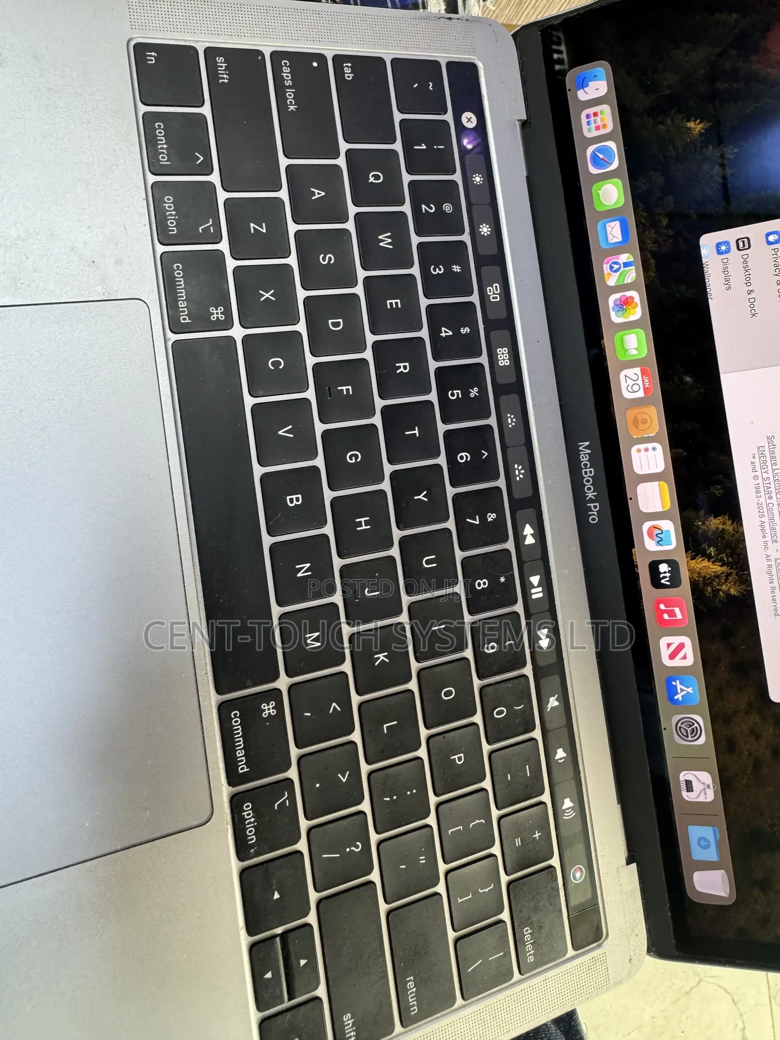 Laptop Apple MacBook Pro 2018 8GB Intel Core i7 SSD 512GB