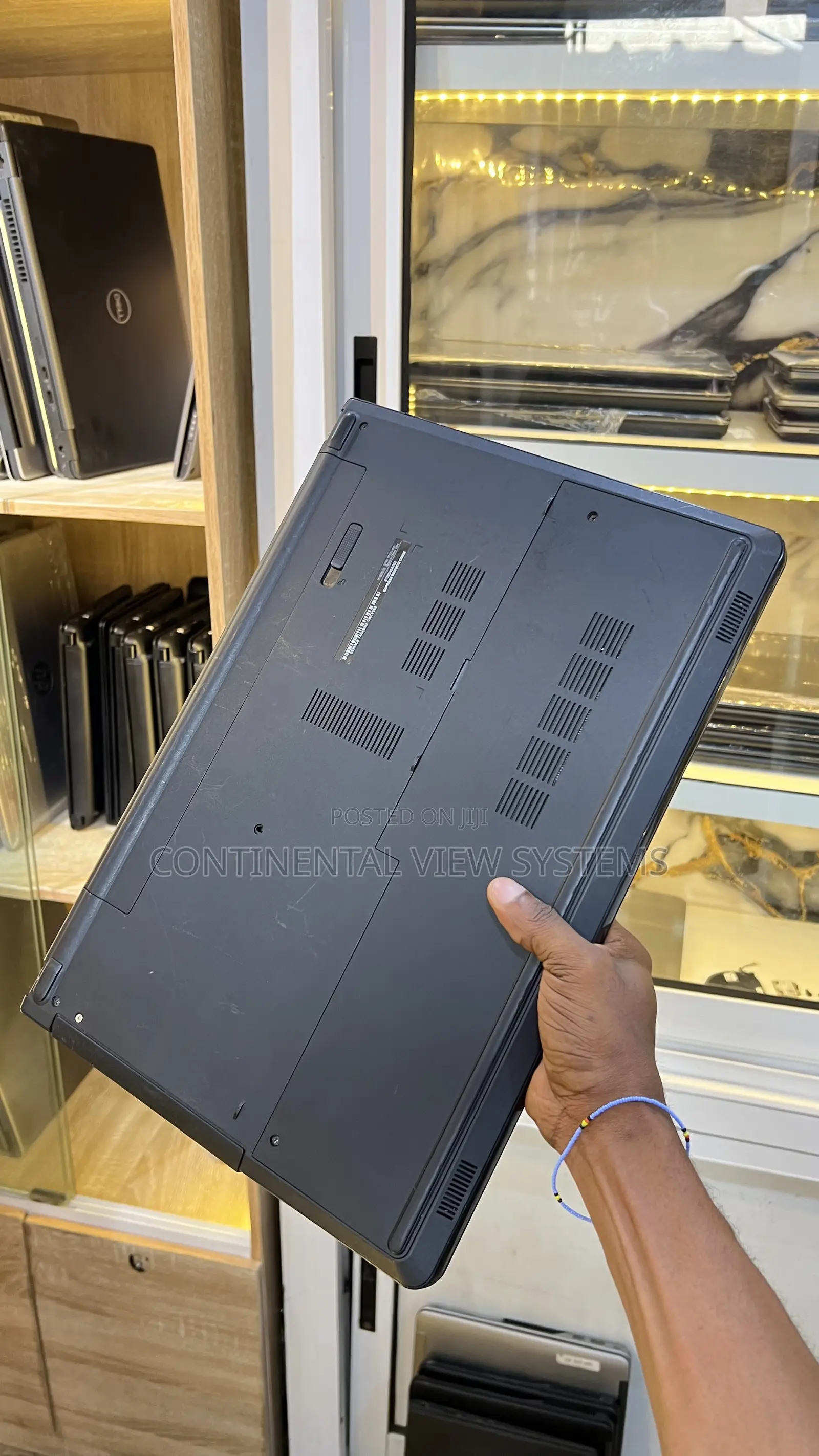 Laptop Dell Inspiron 15 5558 8GB Intel Core i3 HDD 500GB