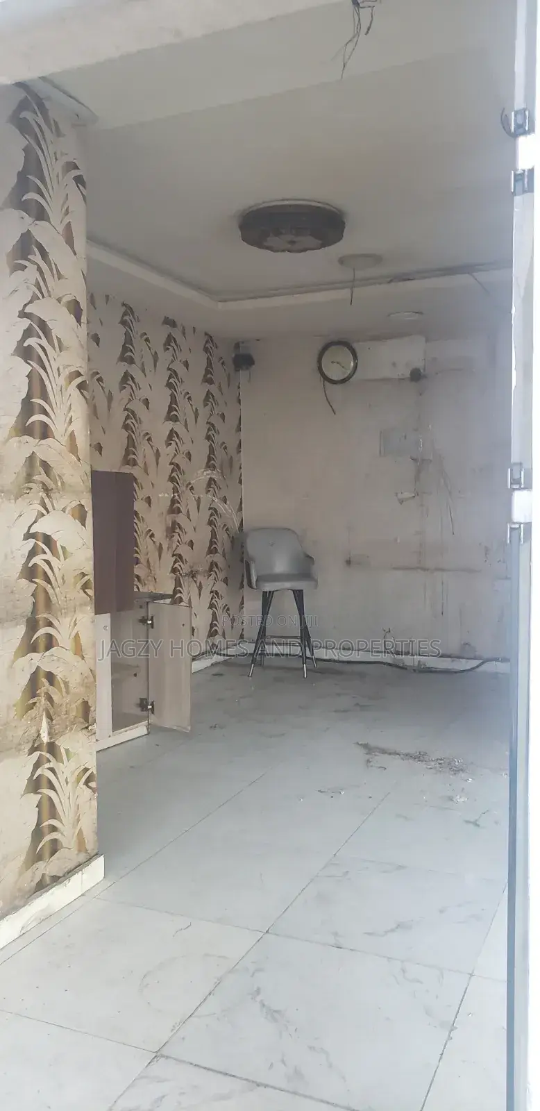 Perfect Shop at Lekki Phase 1 Rent Is Just 6 Month