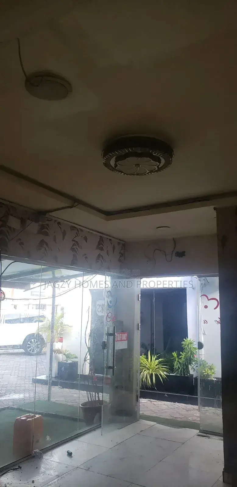 Perfect Shop at Lekki Phase 1 Rent Is Just 6 Month