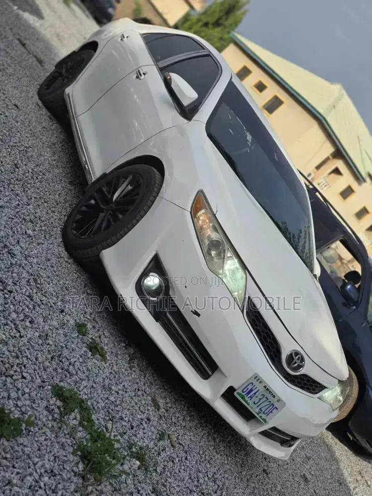 Toyota Camry 2013 White