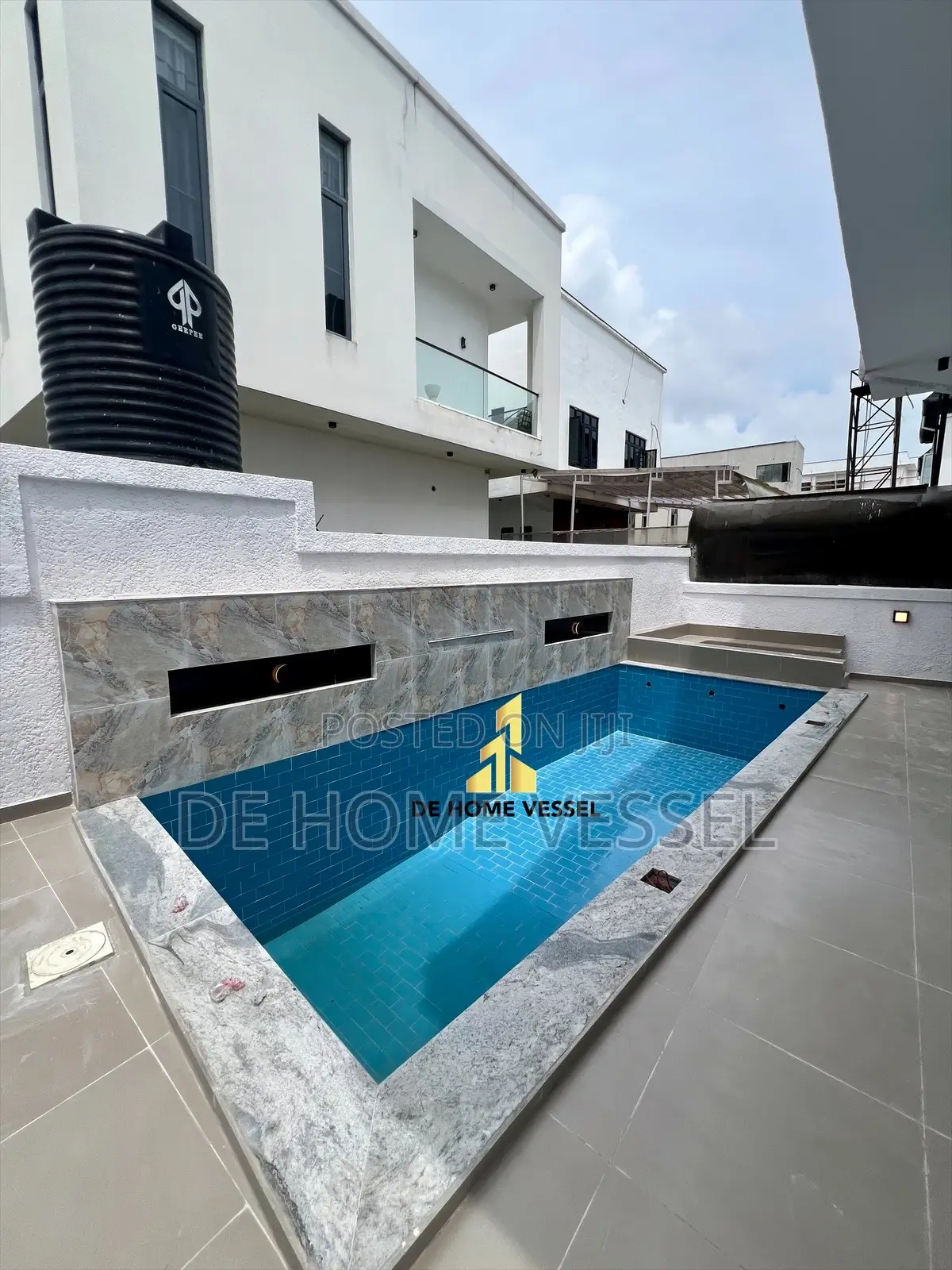 5bdrm Duplex in Lekki for sale