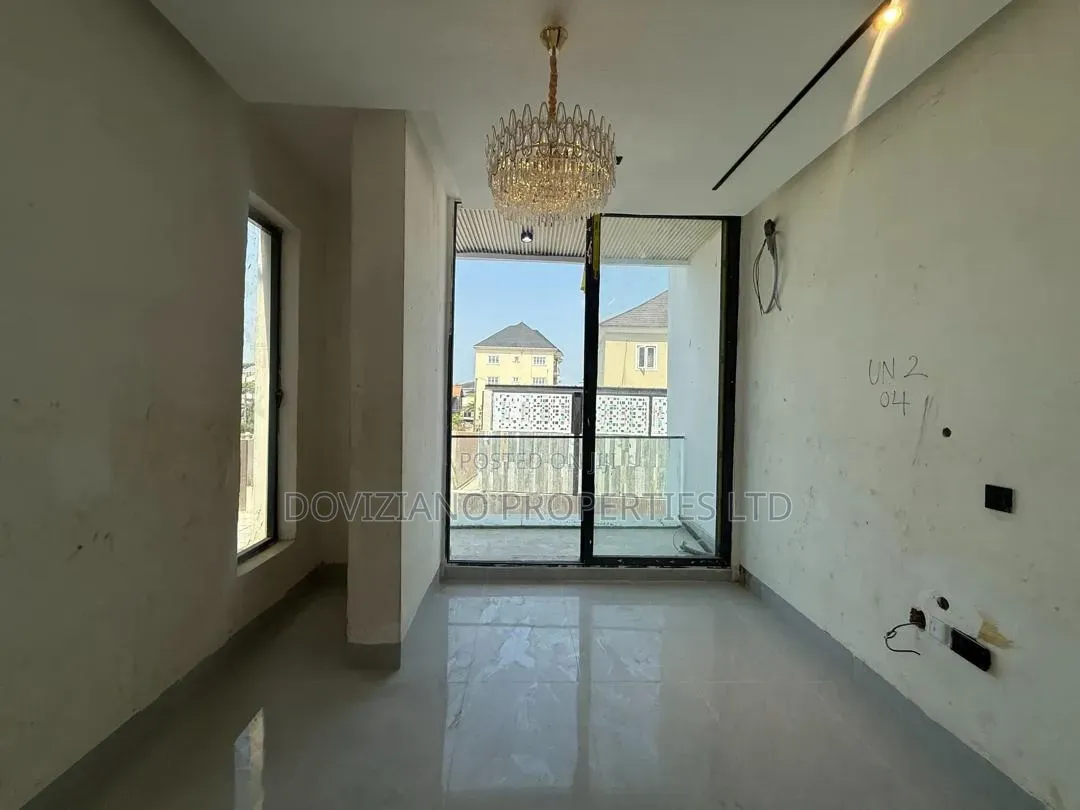 4bdrm Duplex in Bourdillon for sale