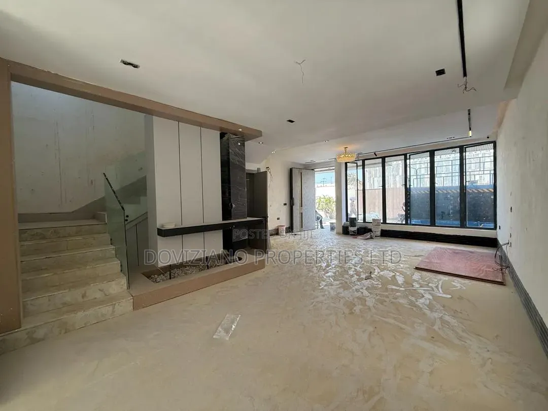 4bdrm Duplex in Bourdillon for sale