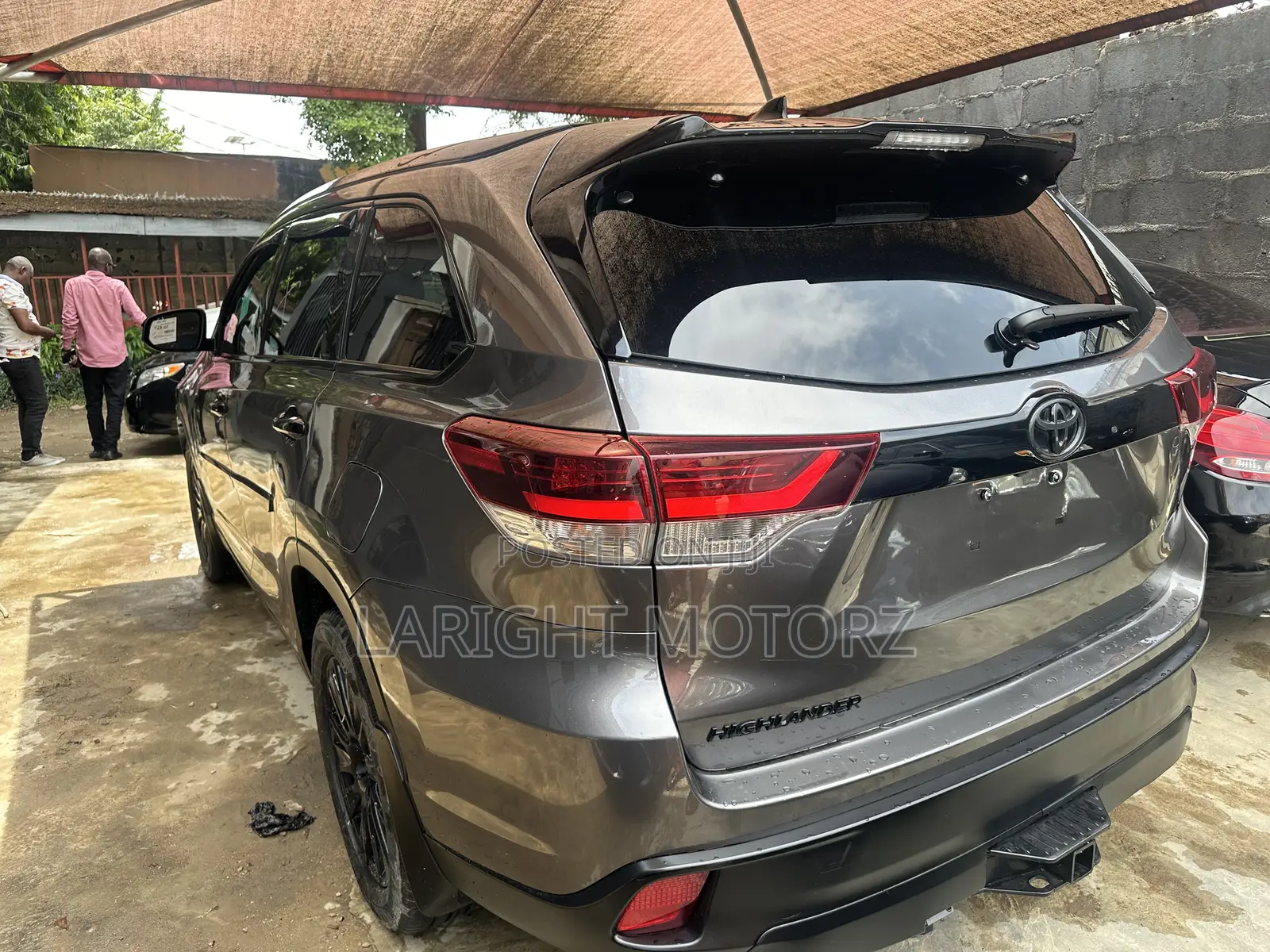 Toyota Highlander SE 2019 Gray