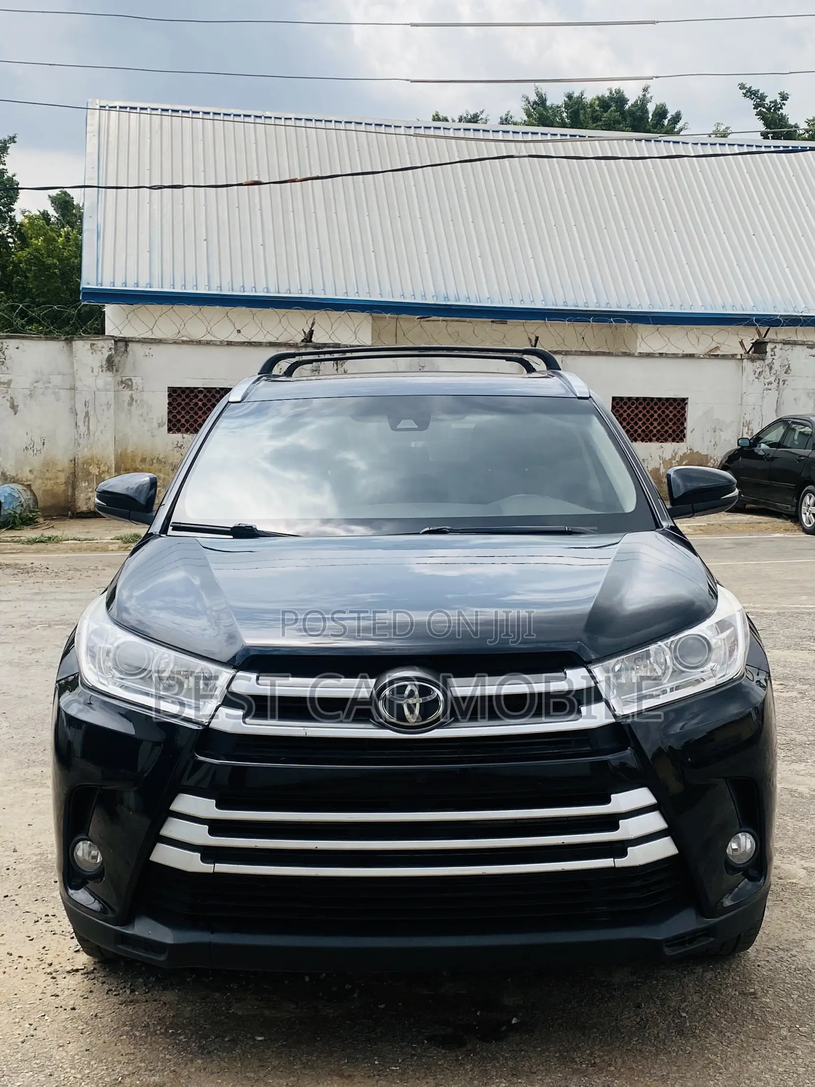 Toyota Highlander XLE 4x2 V6 (3.5L 6cyl 8A) 2018 Black