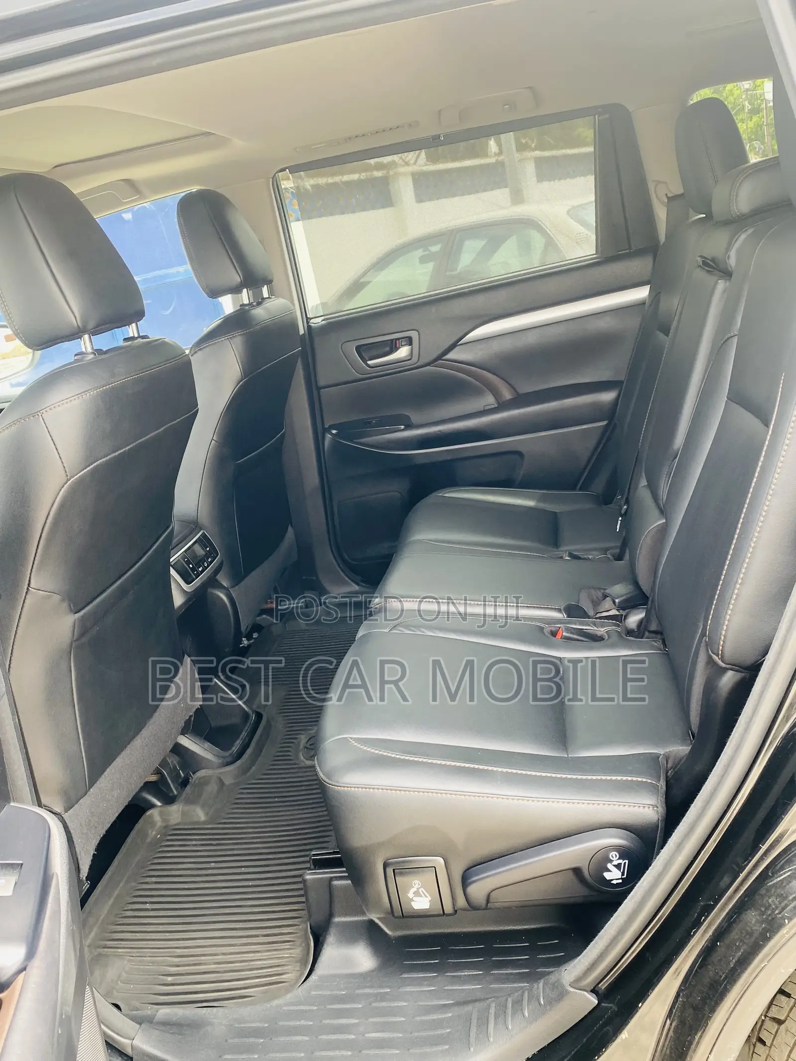 Toyota Highlander XLE 4x2 V6 (3.5L 6cyl 8A) 2018 Black