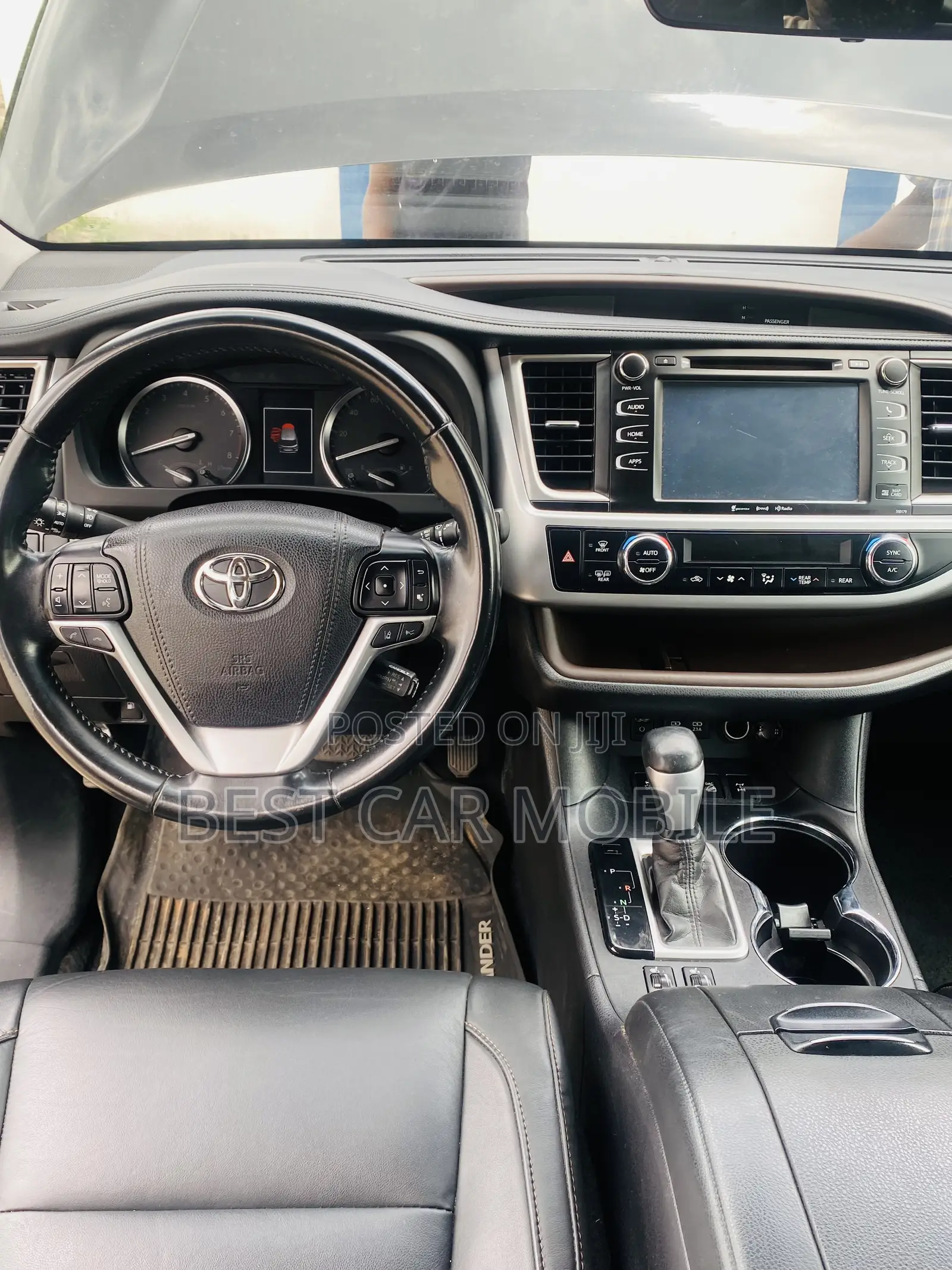 Toyota Highlander XLE 4x2 V6 (3.5L 6cyl 8A) 2018 Black