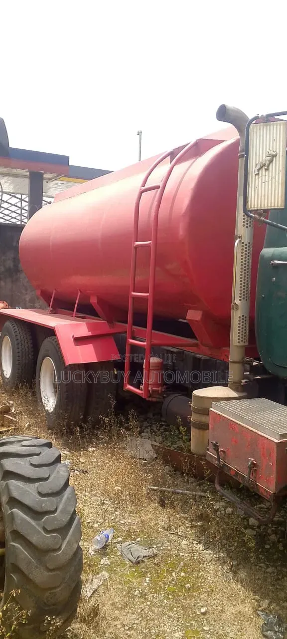 Mack Water Tanker 15,000 Litres