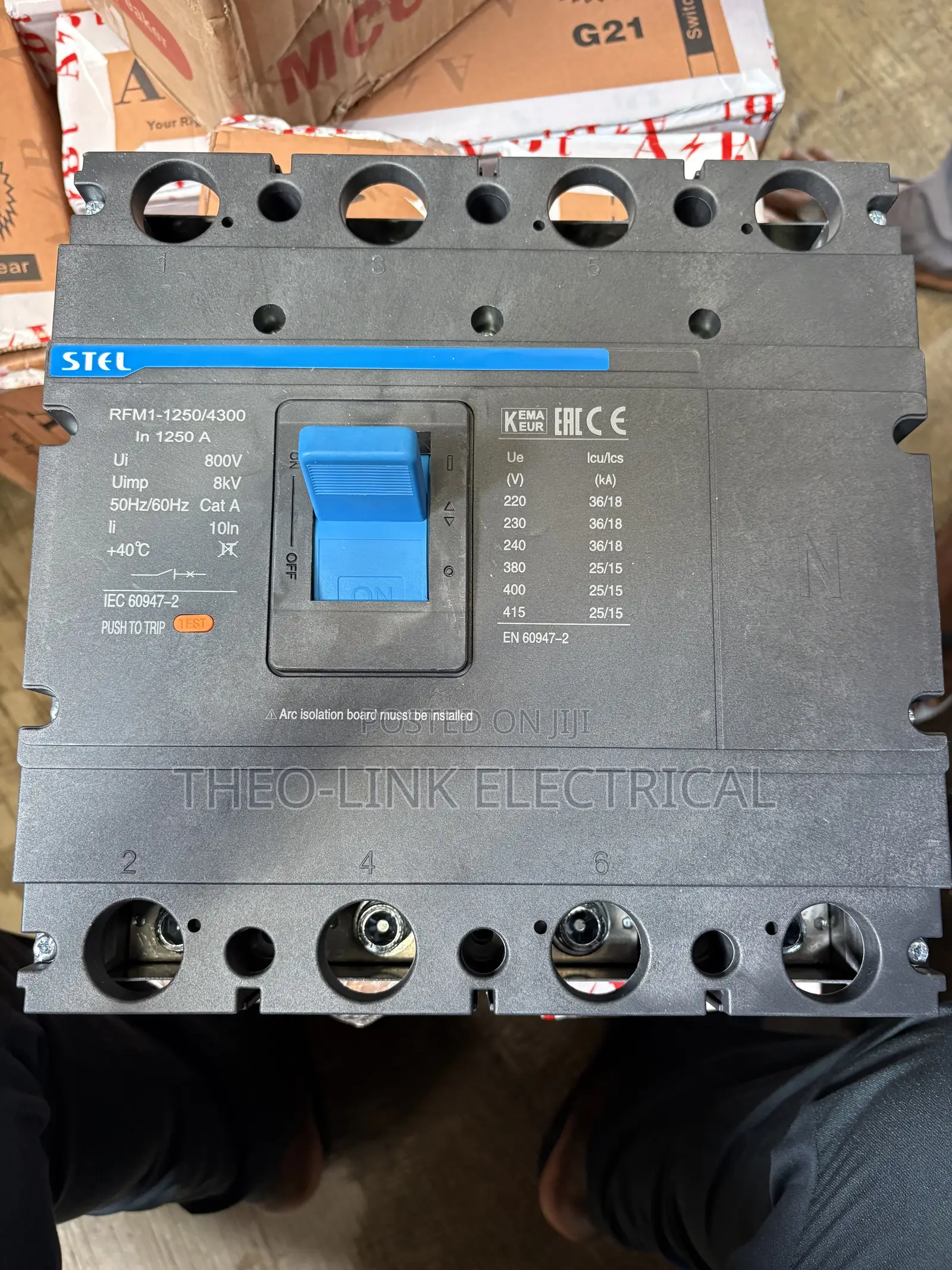 1250a 4pole Breaker Stel