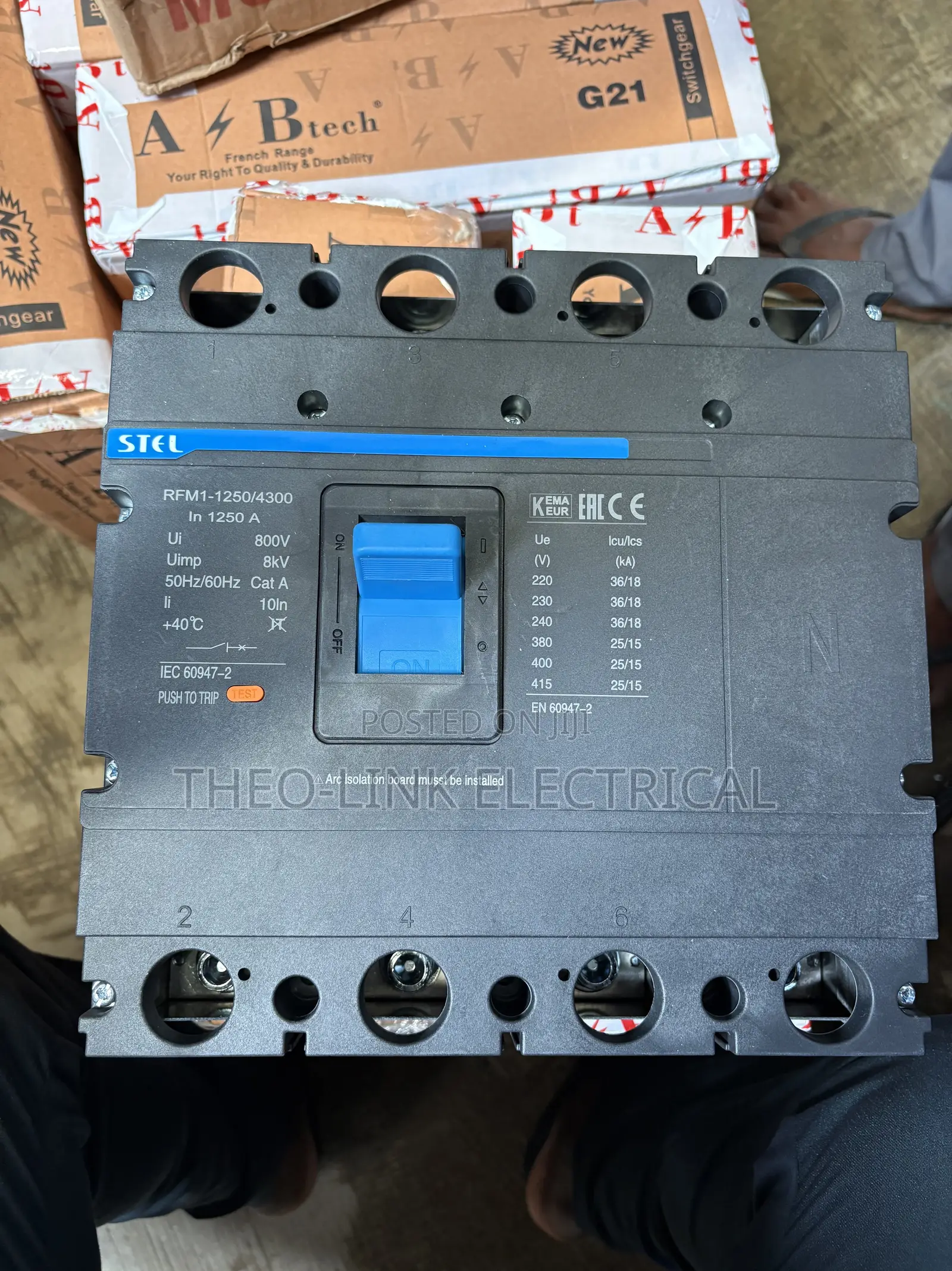 1250a 4pole Breaker Stel