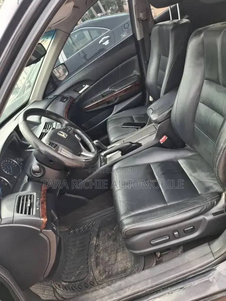 Honda Accord Crosstour 2010 Black