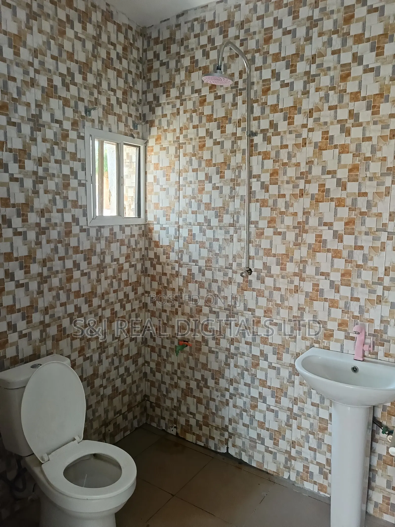 2bdrm Block of Flats in Kubwa for rent