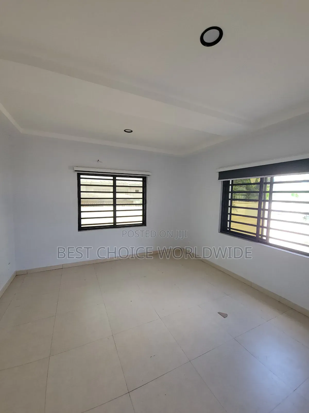 Nice 2rm Office Space at New Bodija