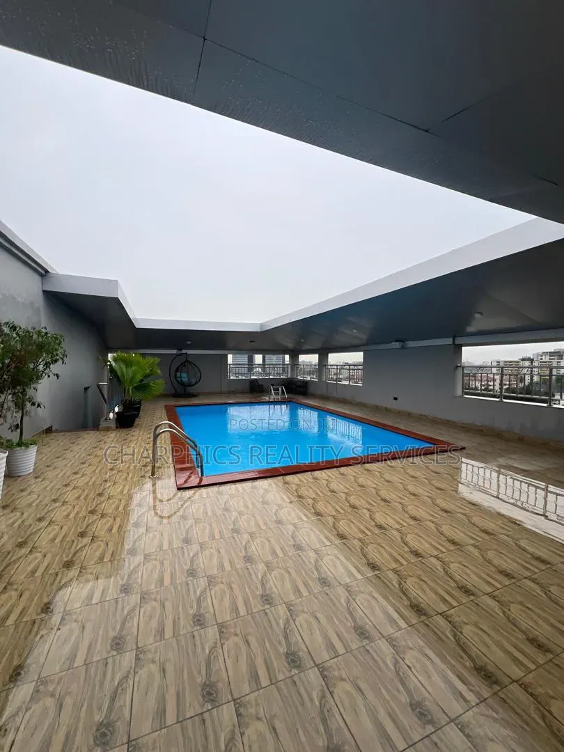 3bdrm Apartment in Adeola Odeku for rent