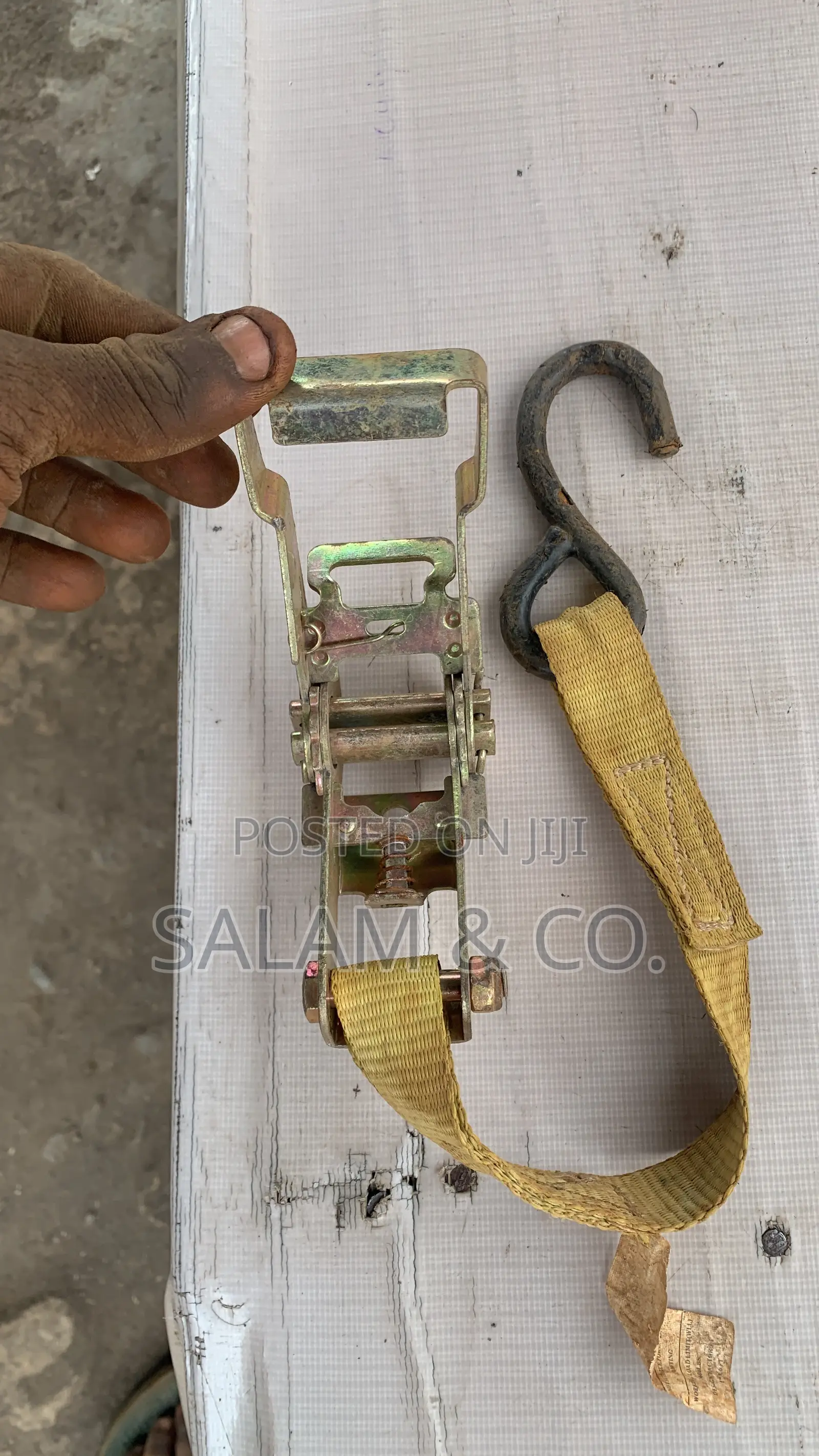 Heavy Duty 1” Ratchet Tie Down Strap With Metal Hooks