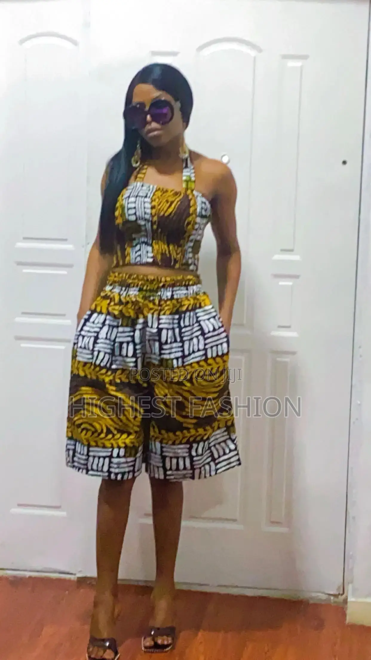 Crop Top and Shorts - Style 849