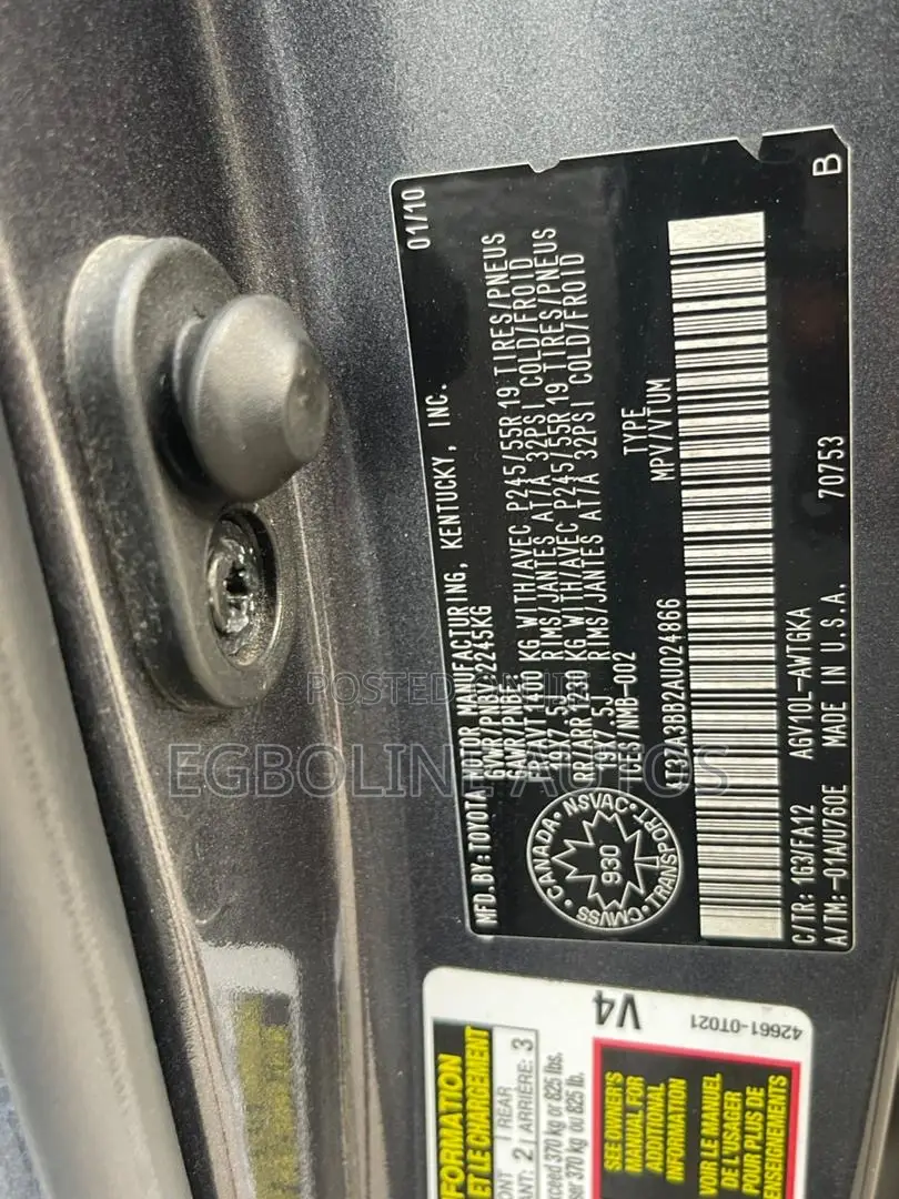 Toyota Venza LE 2010 Gray