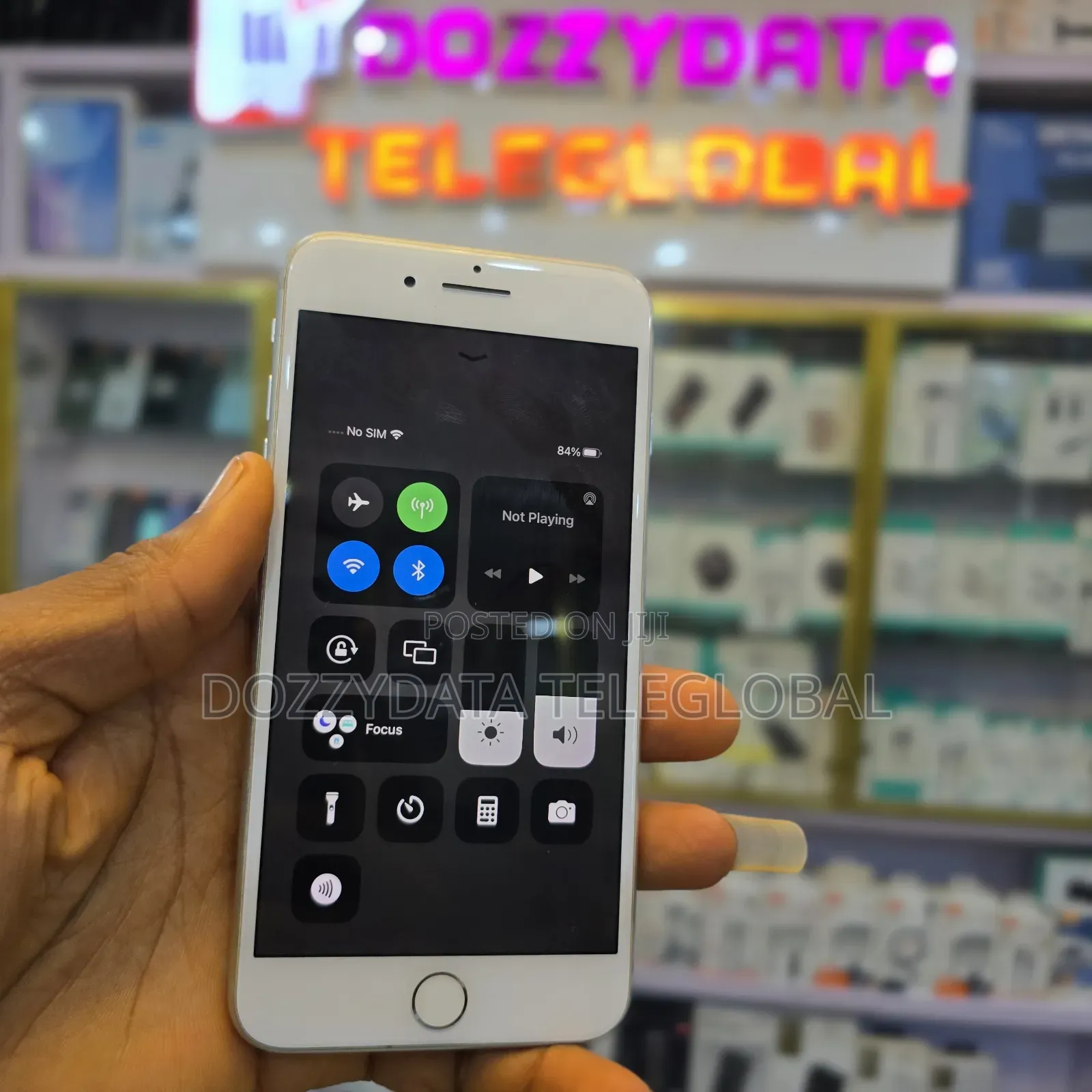 Apple iPhone 8 Plus 64 GB White