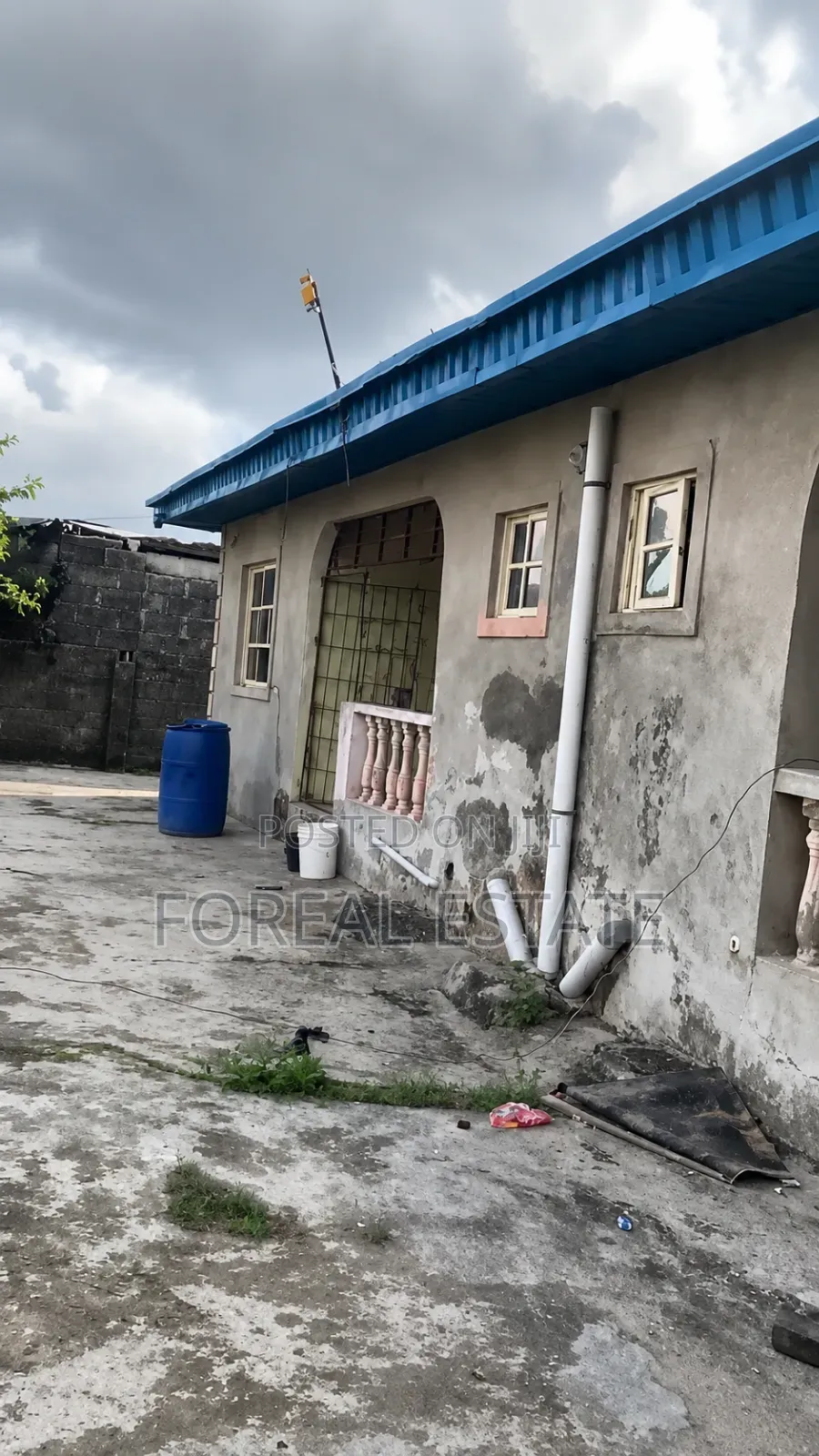 2bdrm Apartment in Ogombo for sale