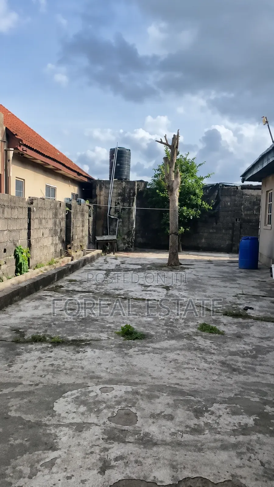 2bdrm Apartment in Ogombo for sale