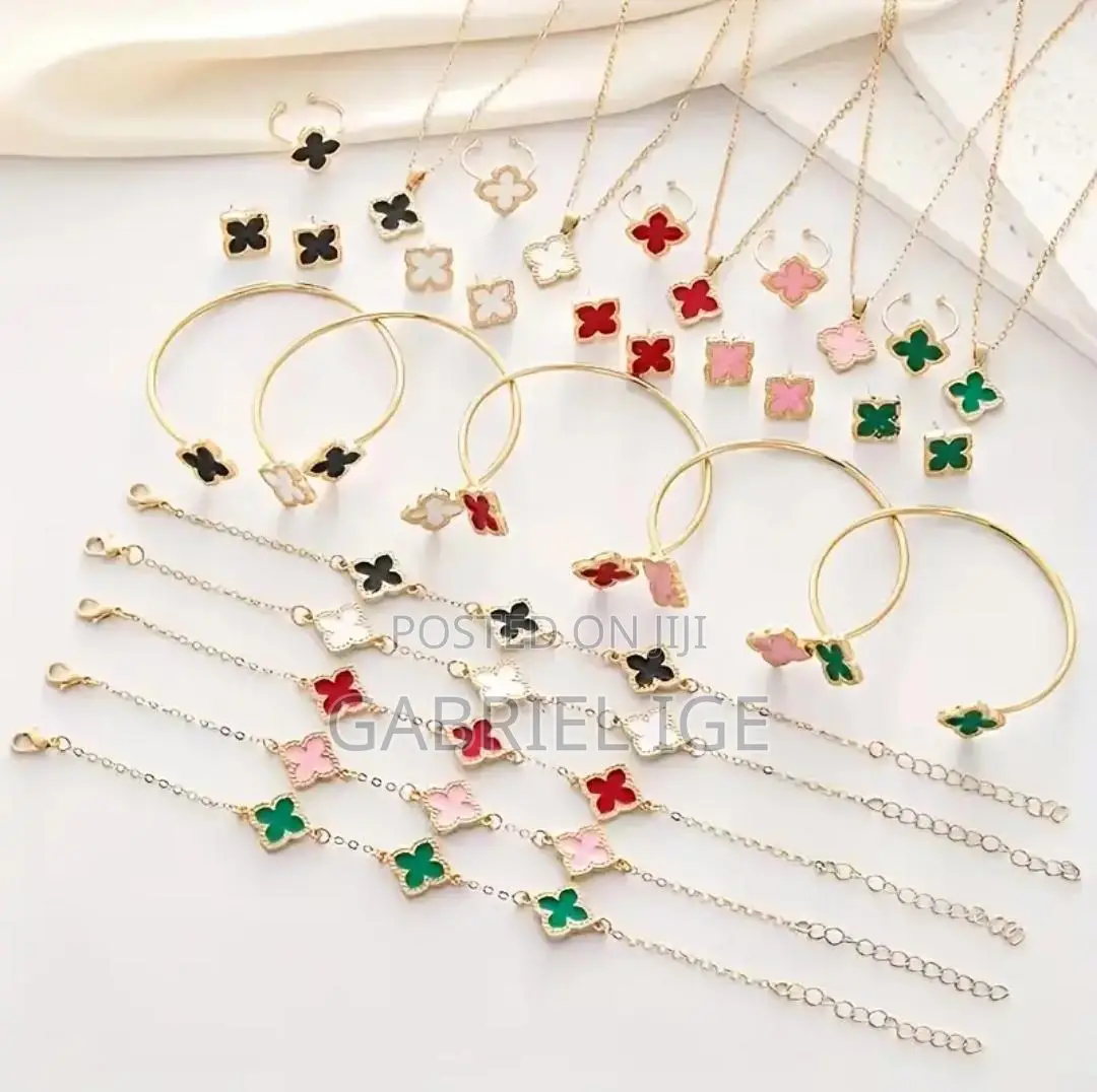 Vca Jewelry Set