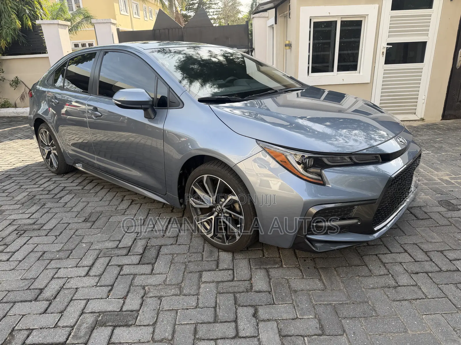 Toyota Corolla XSE 2021 Silver