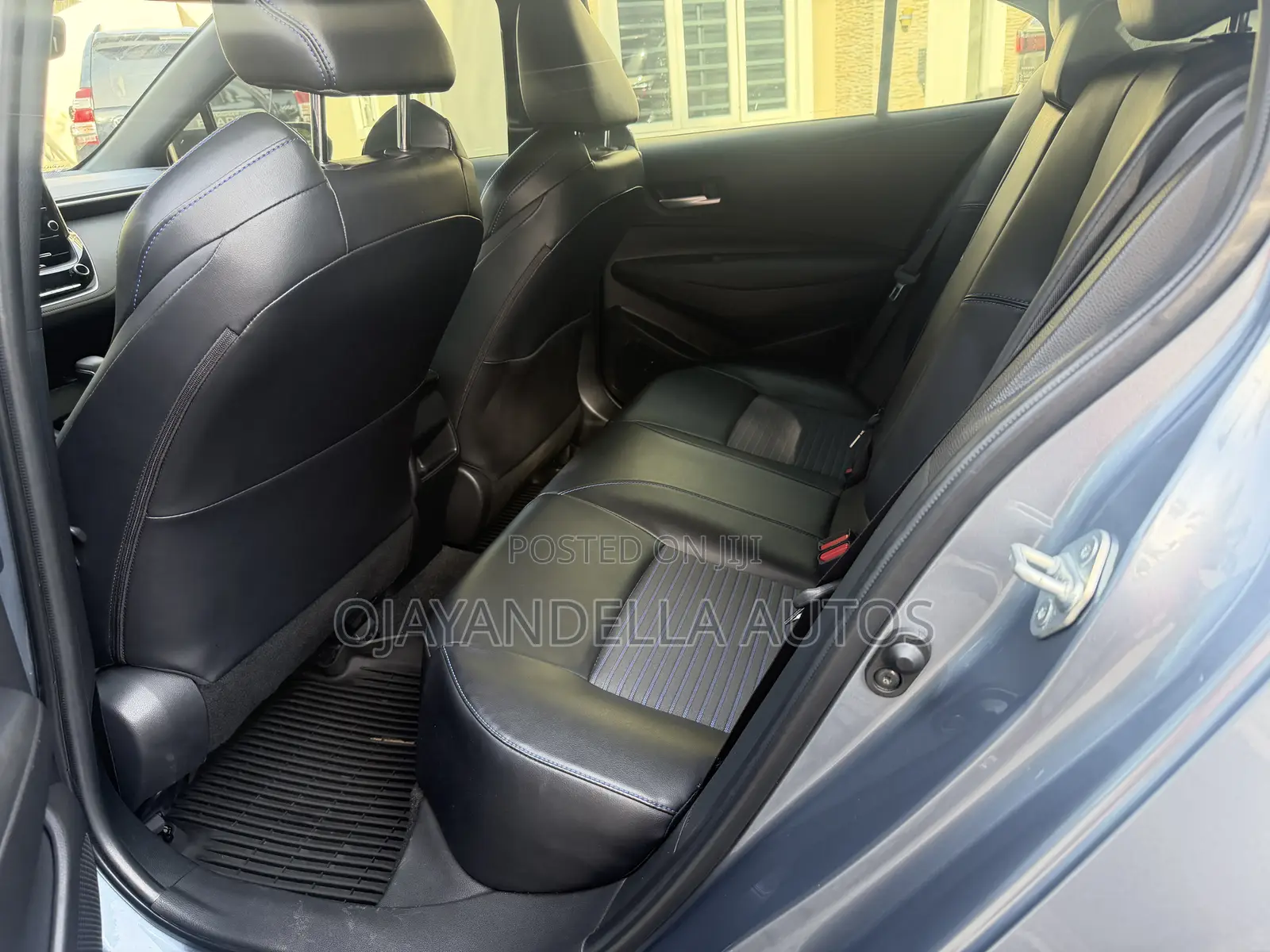 Toyota Corolla XSE 2021 Silver