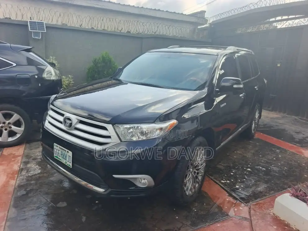 Toyota Highlander 2013 Black