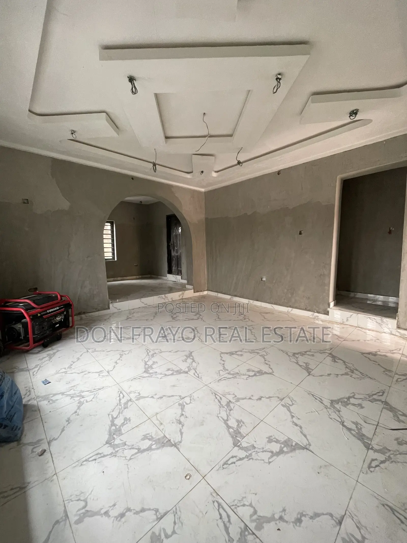 5bdrm Duplex in Akeke Bashorun, Basorun for rent