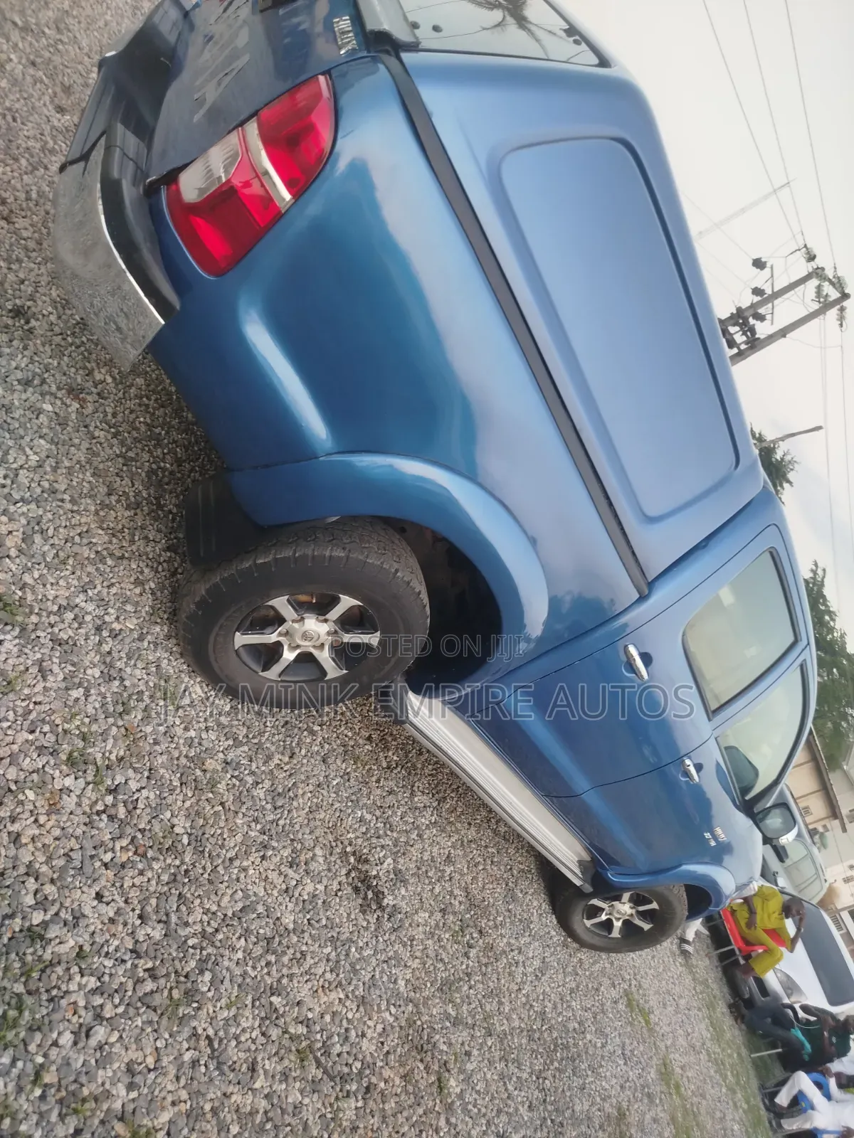 Toyota Hilux 2013 Blue