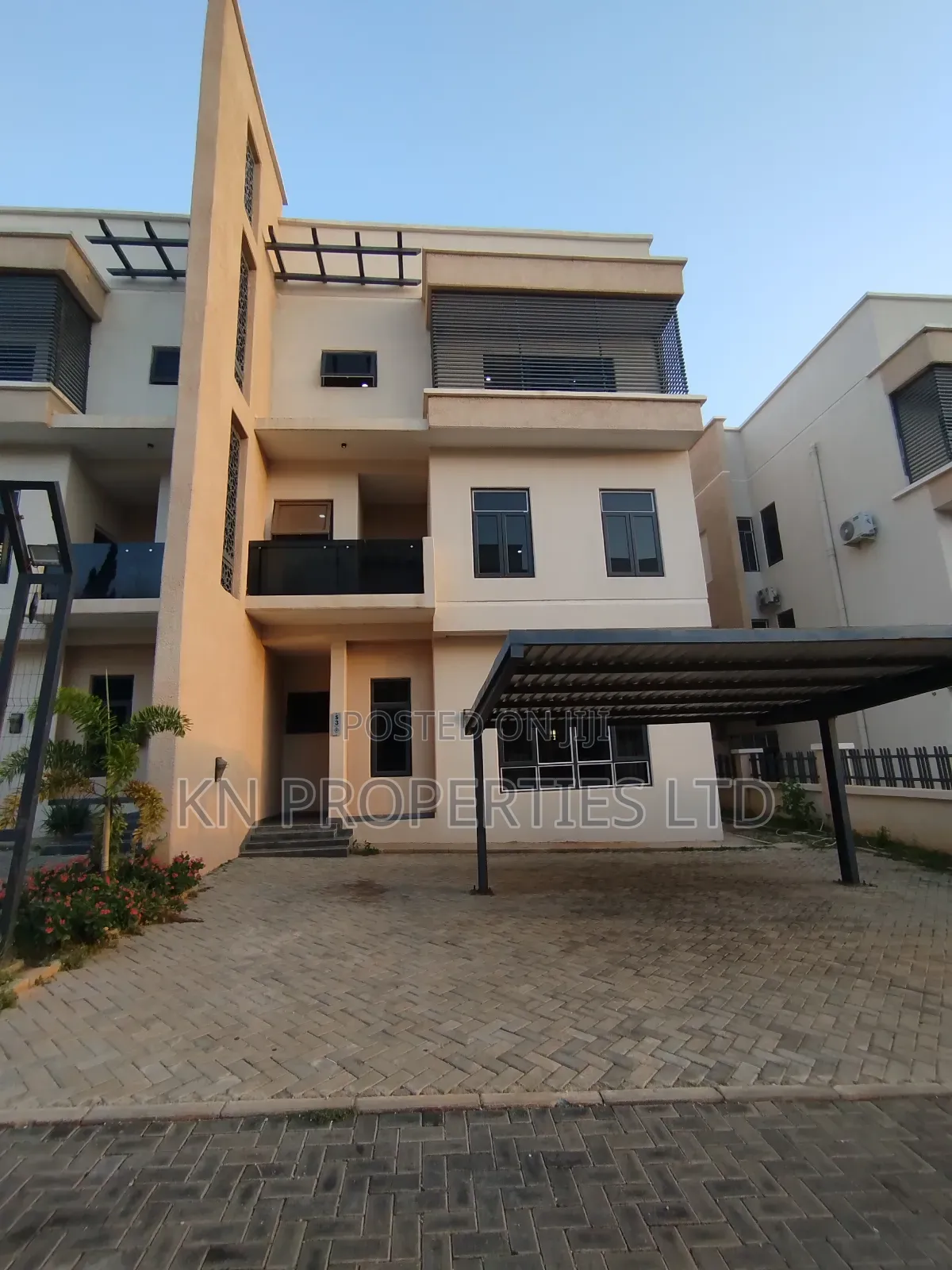 5bdrm Duplex in Guzape Main for rent
