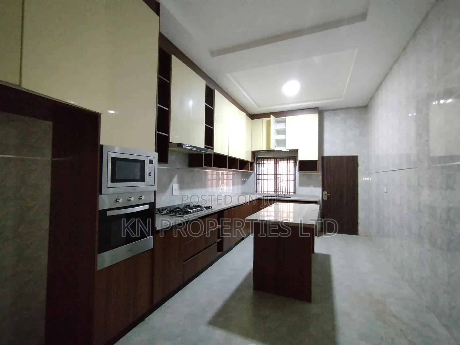 5bdrm Duplex in Guzape Main for rent