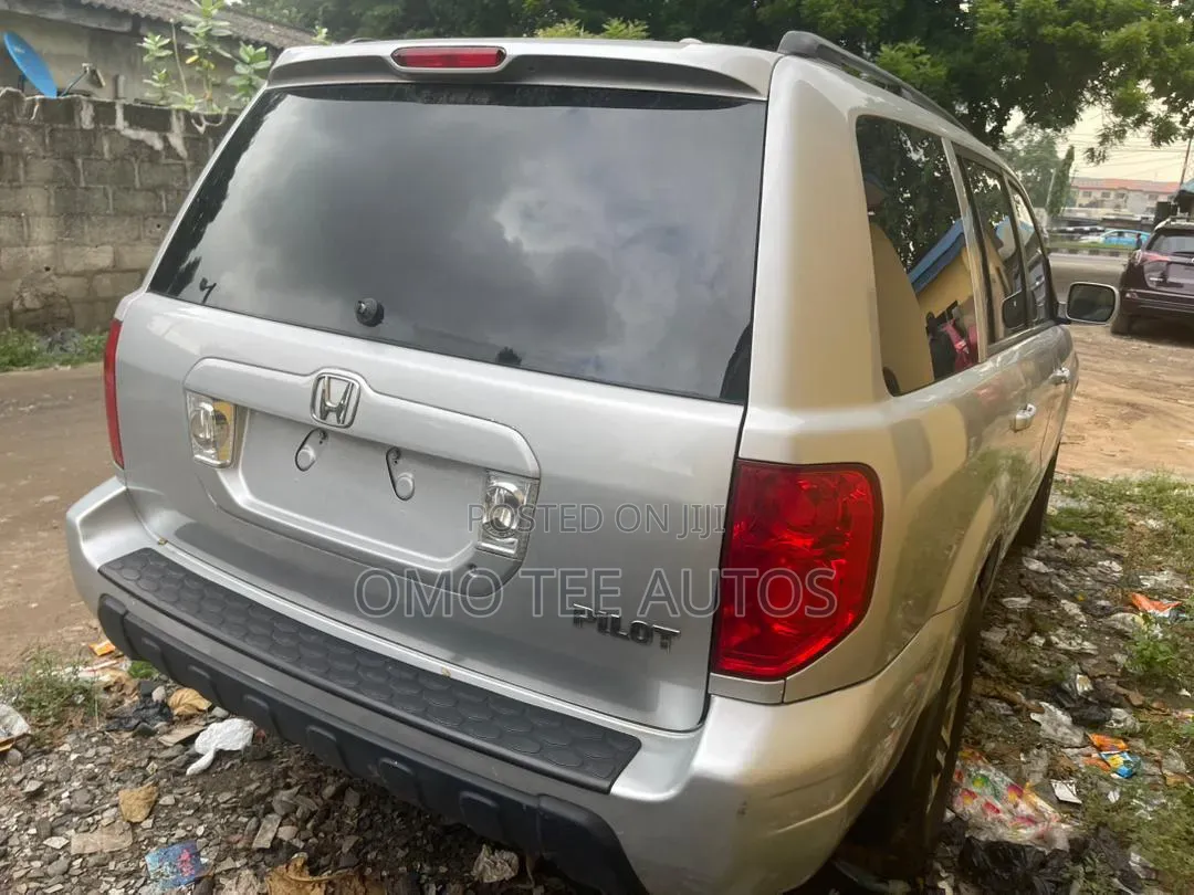 Honda Pilot EX-L 4x4 (3.5L 6cyl 5A) 2005 Silver